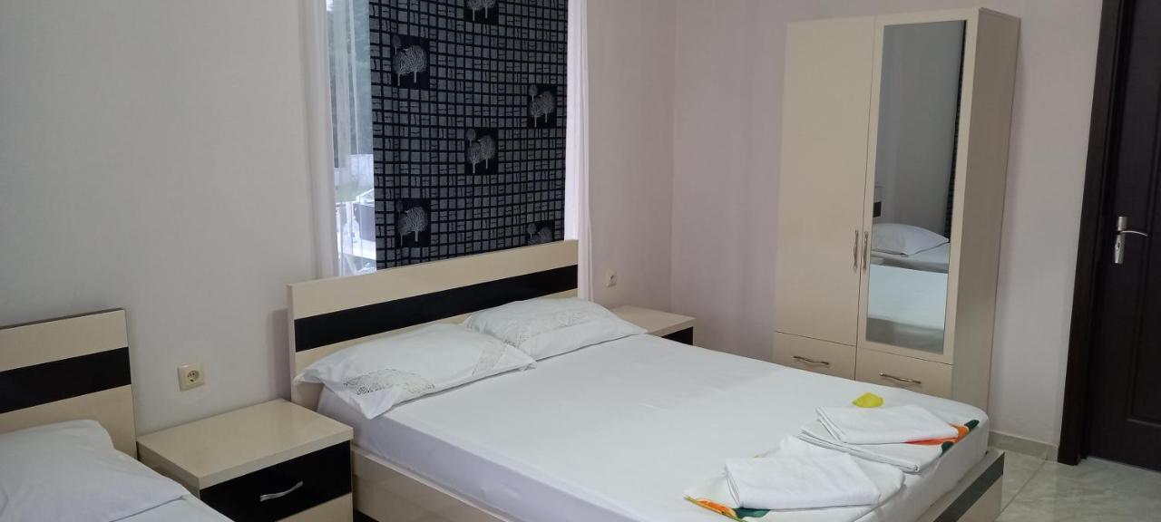 Guest House Marineza โกนิโอ ภายนอก รูปภาพ