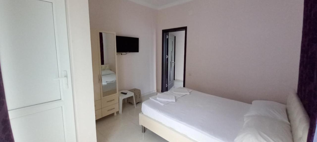 Guest House Marineza โกนิโอ ภายนอก รูปภาพ