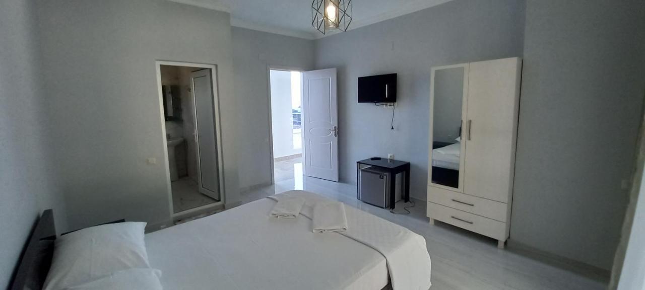 Guest House Marineza โกนิโอ ภายนอก รูปภาพ