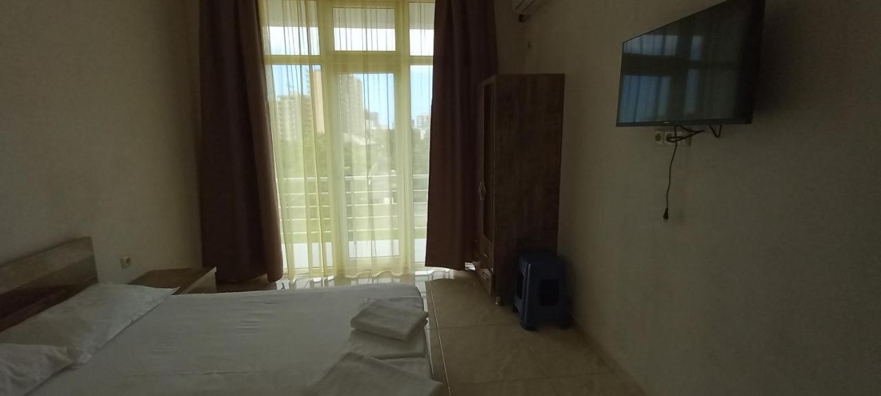 Guest House Marineza โกนิโอ ภายนอก รูปภาพ