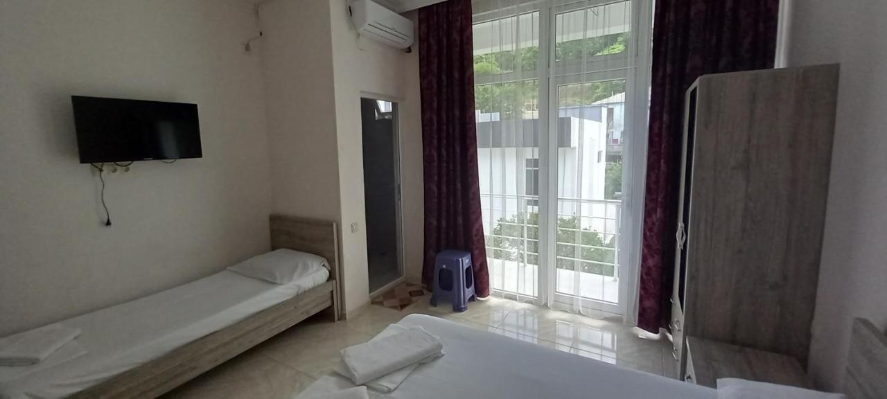 Guest House Marineza โกนิโอ ภายนอก รูปภาพ